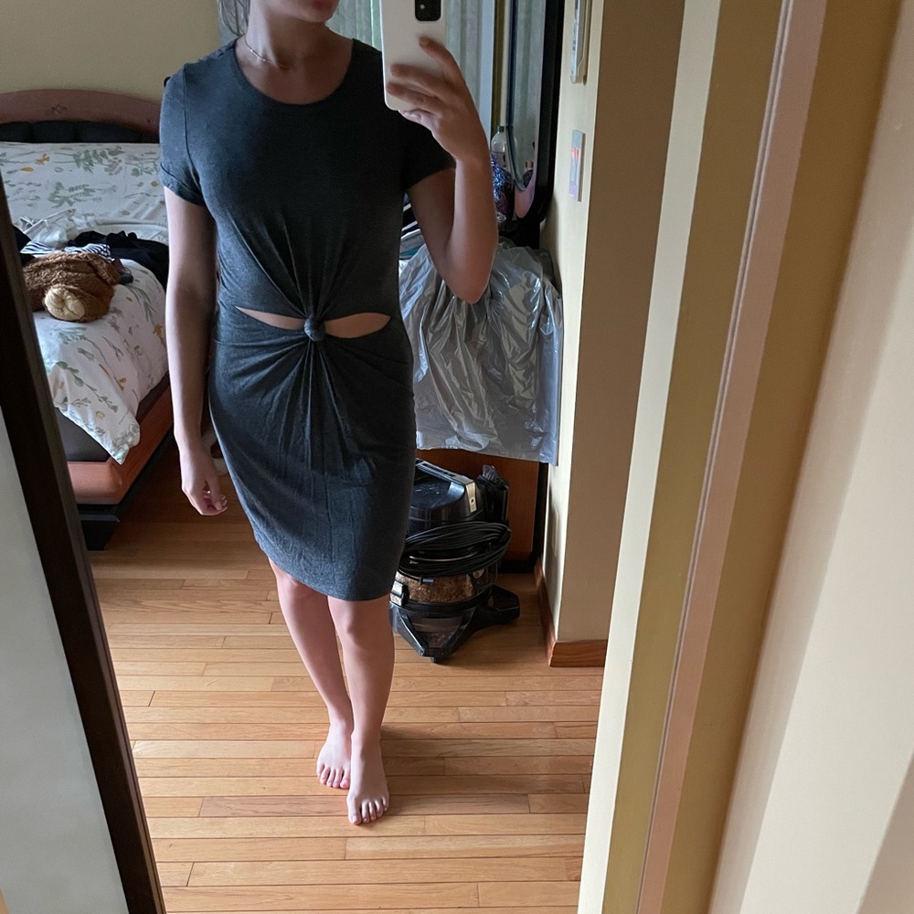 Dress - Picture 2 of 2